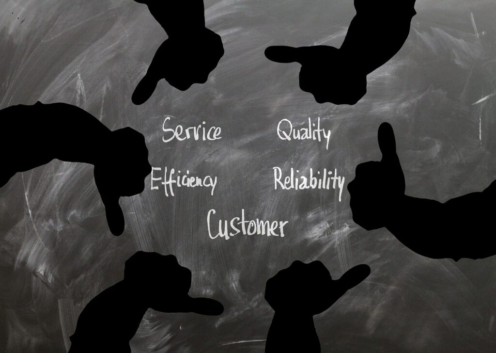 customer-3864813_1280